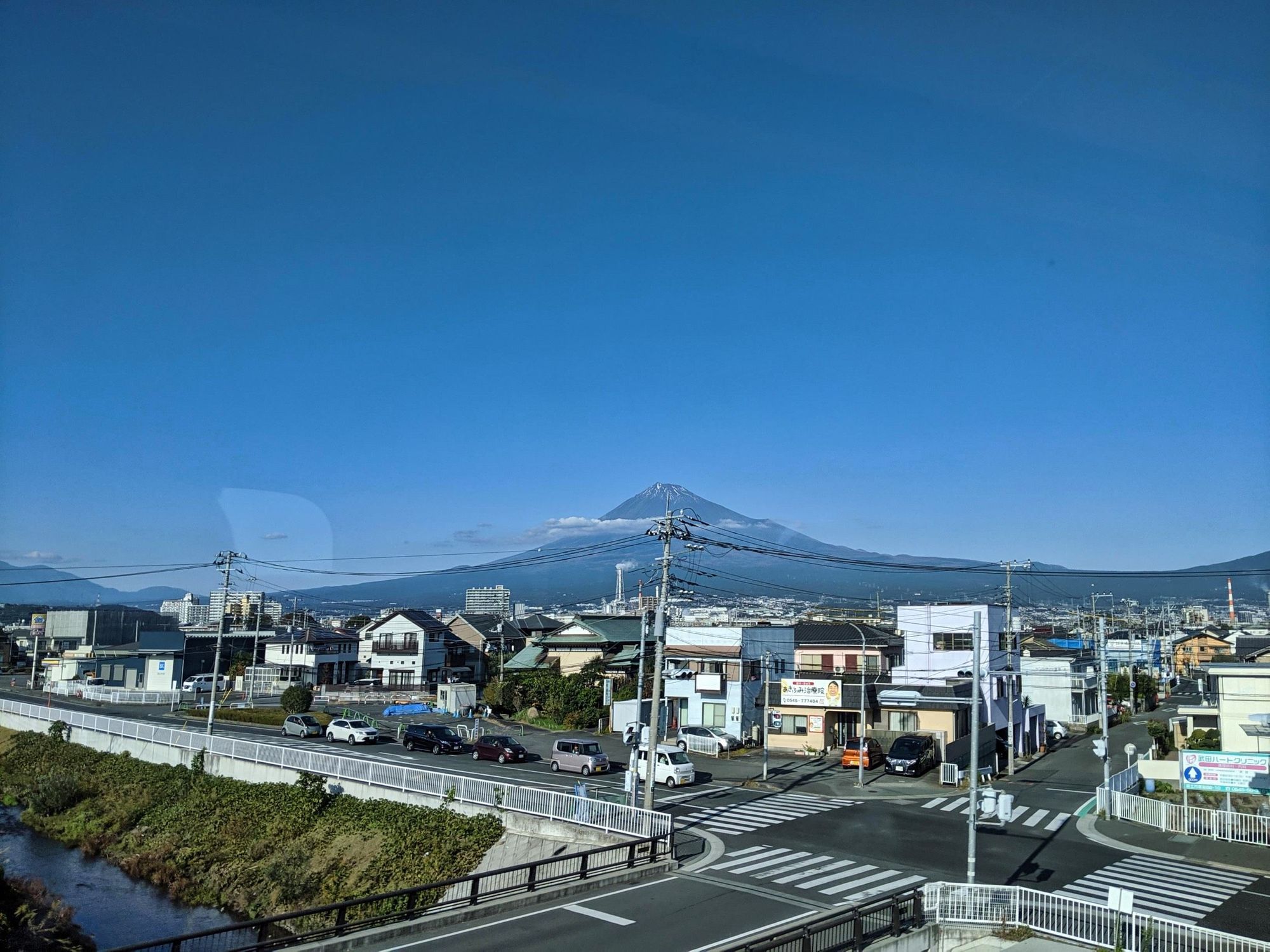 Chasing Mount Fuji on a bicycle